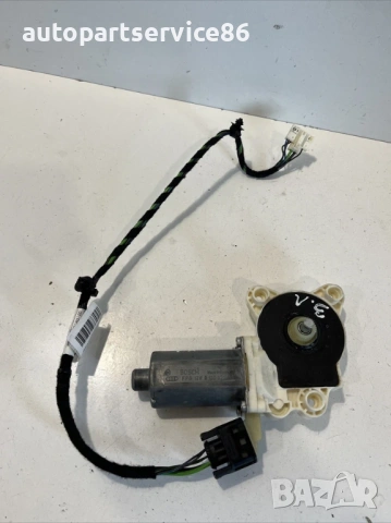 Мотор за прозорец заден ляв 3.2 CDI за Mercedes Cls W219 (2009) A2198200542 