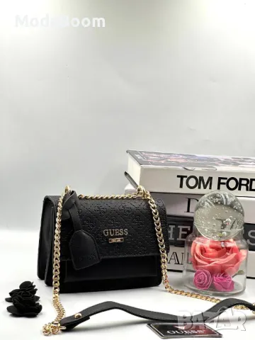 Guess дамски чанти Различни цветове , снимка 3 - Чанти - 48835205