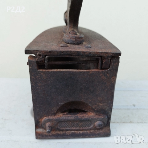 стара ютия на жар 2 , снимка 5 - Антикварни и старинни предмети - 51635009