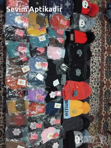 Детски шапки и ръкавици , снимка 3 - Шапки, шалове и ръкавици - 53356881