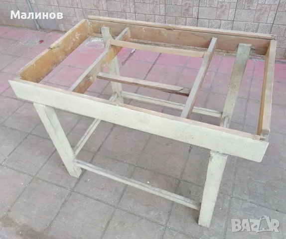 Работна маса без плот