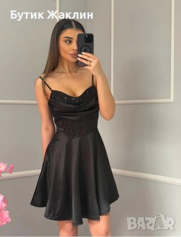 Къса сатенена рокля с пайети , снимка 3 - Рокли - 53989784