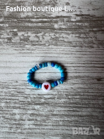 Пръстен от сини мъниста със сърце на ластик ❤️, снимка 3 - Пръстени - 52412892