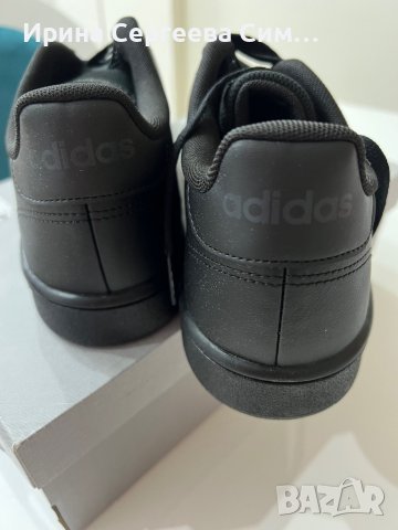 Оригинални маратонки Adidas UK10 номер, снимка 3 - Маратонки - 38322419