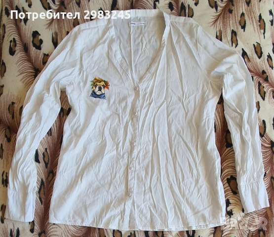 Дамска бяла риза с емблема кученце