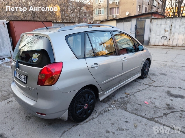 Toyota Corolla Verso 2.0 D-4D | НОВ съединител | Печка | Камера | ТОП, снимка 3 - Автомобили и джипове - 53282052