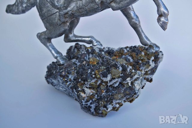Конник, скулптура върху скъпоценен минерал, снимка 4 - Статуетки - 40539941