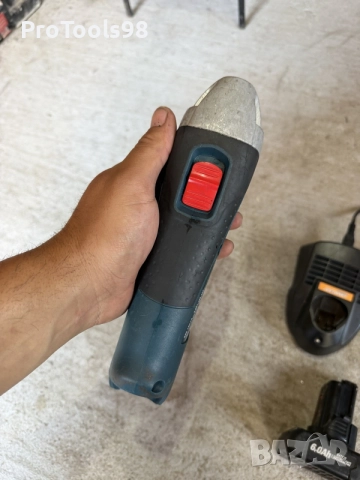 Bosch GSC 12V-3 ножица за ламарина, снимка 3 - Други инструменти - 56154547