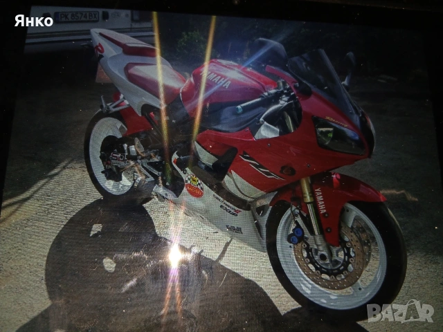 Yamaha R1 YZF 1000