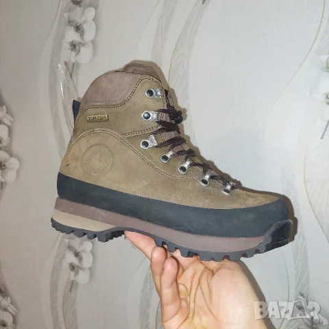 LA SPORTIVA GORE-TEX номер 38 1/2 туристически водоустойчиви обувки , снимка 14 - Други - 48045195