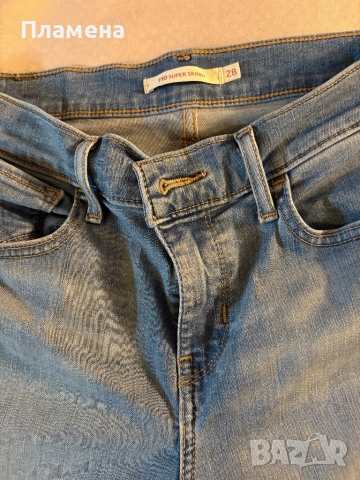 Дамски дънки Levis, снимка 2 - Дънки - 51694171