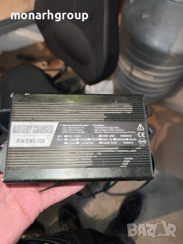 Електрическа триколка за възрастни + зарядно, снимка 16 - Инвалидни колички - 52085752