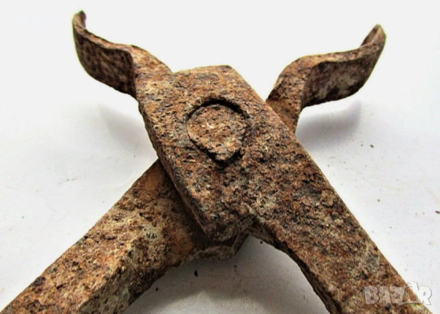 Древни средновековни железни ковашки клещи, снимка 6 - Антикварни и старинни предмети - 51456383