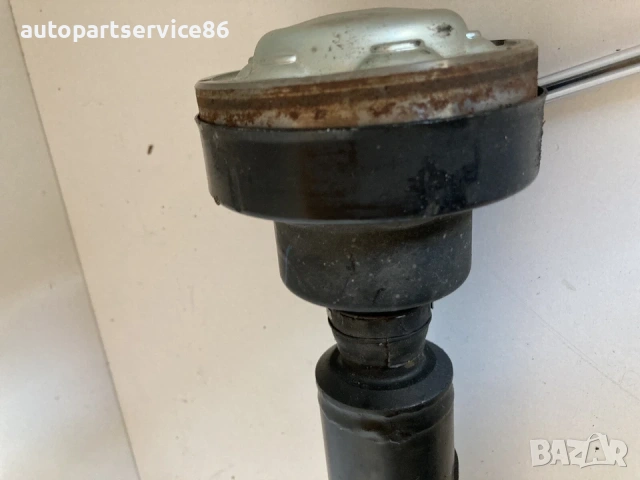 Карданен вал за Volkswagen Touareg 2.5 Tdi (2005) 7L6521101, снимка 2 - Части - 54190752