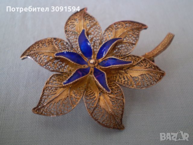  1930г майсторска сребърна брошка цвете проба 835 филигран емаил позлата , снимка 11 - Антикварни и старинни предмети - 36875765
