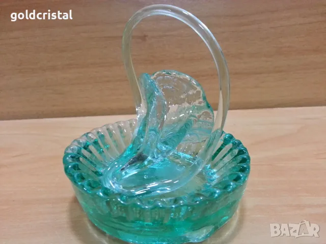 Стар стъклен пепелник цветно зелено стъкло , снимка 3 - Антикварни и старинни предмети - 49777604