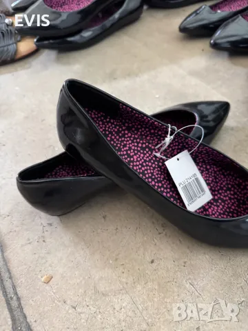 Лачени черни обувки, снимка 4 - Дамски ежедневни обувки - 50124755