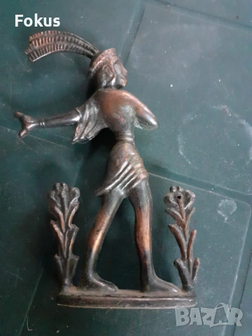 Малка метална фигура статуетка индианец, снимка 2 - Антикварни и старинни предмети - 53294919