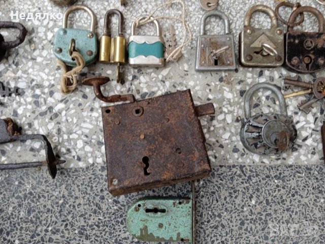Колекция стари катинари, ключове,брави, снимка 7 - Антикварни и старинни предмети - 39853044