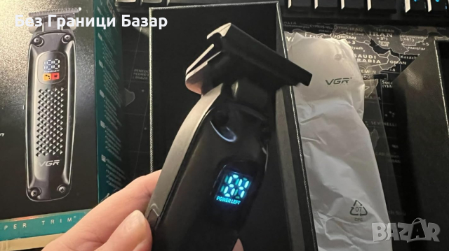  Нов Пълен комплект за подстригване на коса - VGR машина, аксесоари за мъже, снимка 8 - Машинки за подстригване - 44582554