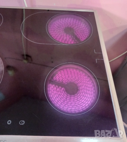 Печка за вграждане с керамичен плот AEG , снимка 11 - Печки, фурни - 52414975