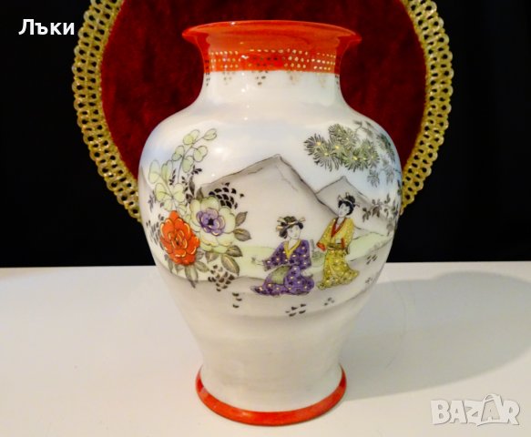 Старинна ваза китайски порцелан,маркирана. , снимка 1 - Вази - 37715988