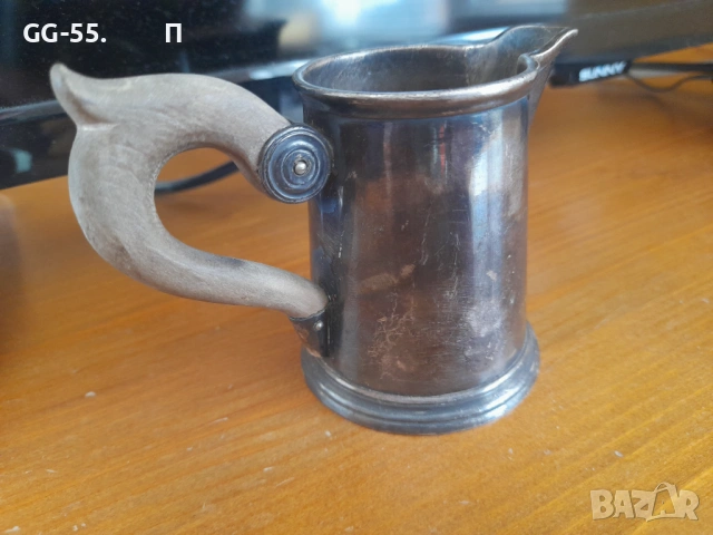 Сребърна каничка