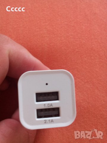 Зарядно - адаптор за GSM , таблет за в кола, снимка 1 - Зарядни за кола - 33757558
