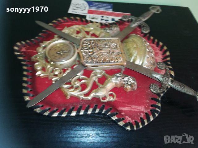 герб в червено и злато с два меча-внос франция 1810201406, снимка 13 - Колекции - 30461912