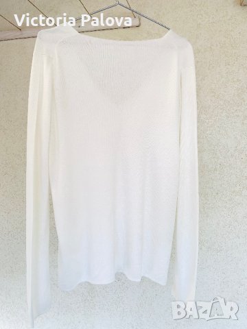 Млечнобяла блуза кежуал с V деколте, снимка 6 - Блузи с дълъг ръкав и пуловери - 40382940