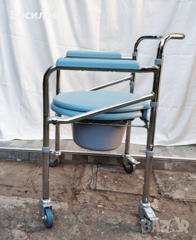 Продавам Комбиниран стол за тоалет и баня, сгъваем на колела, снимка 5 - Тоалетни столове - 42514106
