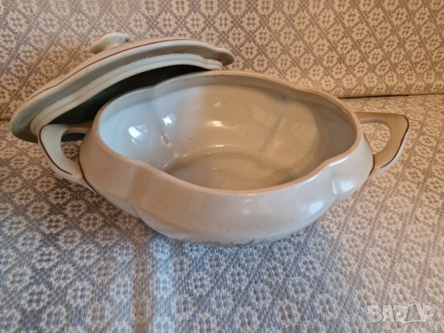 Продавам ретро порцеланов супник и капак с цветя от 60-те на Завод за порцелан Китка Нови пазар, снимка 2 - Сервизи - 39773371