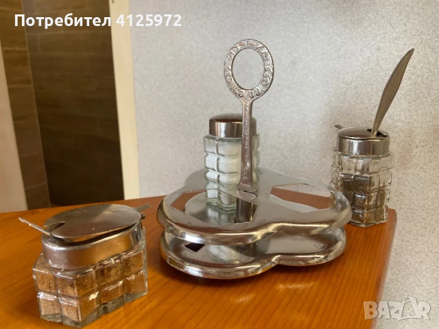 Винтидж сет за подправки, СССР, неръждаема стомана Комплект за сол, пипер, захар с 2 лъжички, снимка 3 - Прибори за хранене, готвене и сервиране - 50958079