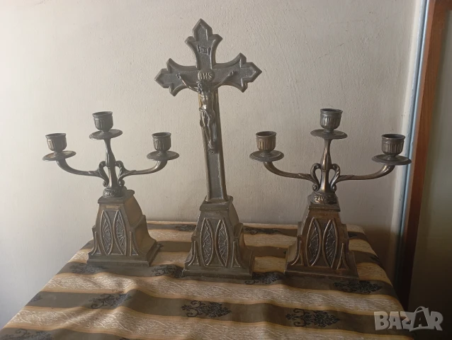 Комплект разпятие,кръст със свещници