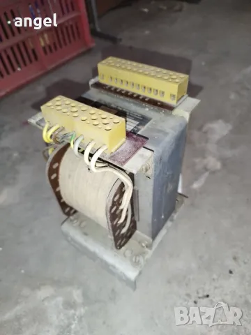 Трансформатори, снимка 2 - Други машини и части - 48077324