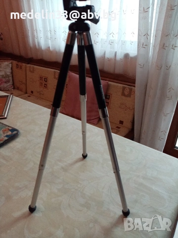 Статив, тринога Hama, нов, 55 см. 