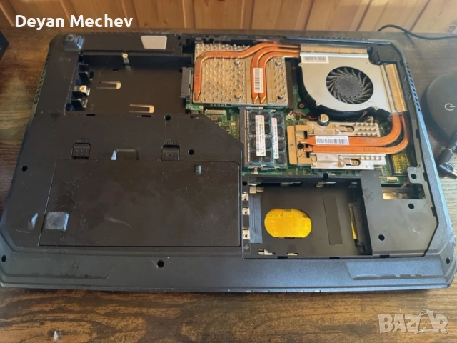 еймърски лаптоп Medion Erazer X781X за части (i7-2670QM / 16GB RAM), снимка 3 - Части за лаптопи - 56075946