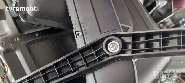 оригинална стойка за телевизор Hitachi модел 50HK5100, снимка 2 - Стойки, 3D очила, аксесоари - 36405747