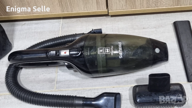 Ръчна прахосмукачка Philips FC6141/01, MiniVac Bagless, 120W, Cyclonic, Car plug 12V за автомобил , снимка 2 - Аксесоари и консумативи - 52921742