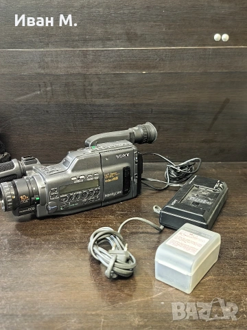 Стара видеокамера Sony Handycam 