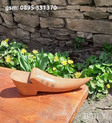 Разни различни отварачки: Дървена обувка отварачка, куче, месинг, бронз, метал, дърво, обувалка, снимка 2 - Статуетки - 39790884