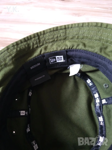Оригинална мъжка шапка New Era Essential Bucket Hat, снимка 3 - Шапки - 54298421