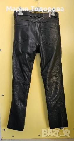 Нов, мъжки, кожен мото панталон Triumph, размер 32 / S, снимка 2 - Аксесоари и консумативи - 50942372