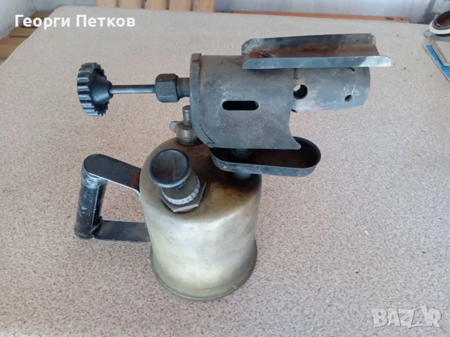 Бензинова лампа 1 л. - 40 €.