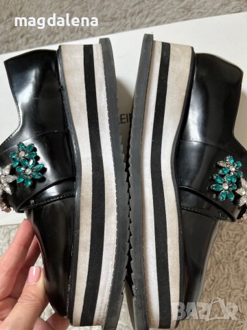 Обувки с камъни Zara, снимка 4 - Дамски ежедневни обувки - 40603462