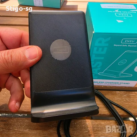 Бързо Безжично Зарядно Стойка INIU 15W Qi Fast Wireless Charger Stand , снимка 2 - Безжични зарядни - 56161379