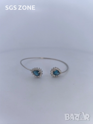 ОТВОРЕНА СРЕБЪРНА ГРИВНА С ЛОНДОНСКИ ТОПАЗ, снимка 4 - Гривни - 52403464