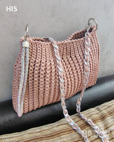 Плетени луксозни дамски чанти, ръчна изработка, модерна визия, снимка 13 - Чанти - 42698111