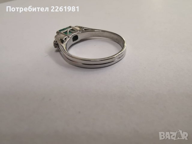 Продавам златен пръстен с диаманти и изумруд, снимка 9 - Пръстени - 38600348