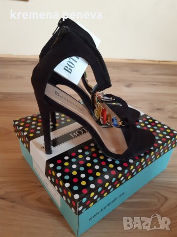 елегантни сандали с камъни, снимка 2 - Сандали - 29683124